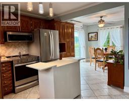 4pc Bathroom - 191 Renfrew, Dalhousie, NB E8C2J3 Photo 6