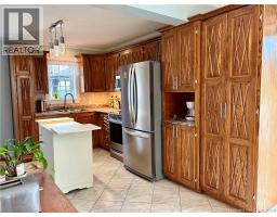 Dining nook - 191 Renfrew, Dalhousie, NB E8C2J3 Photo 8