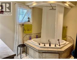 191 Renfrew, Dalhousie, NB E8C2J3 Photo 15