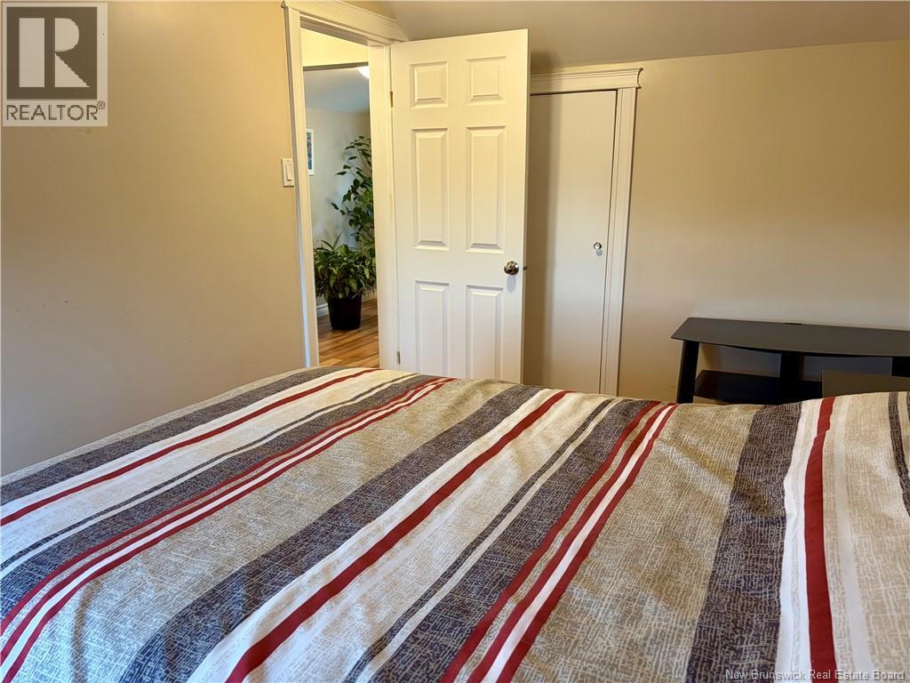 191 Renfrew - Image 20