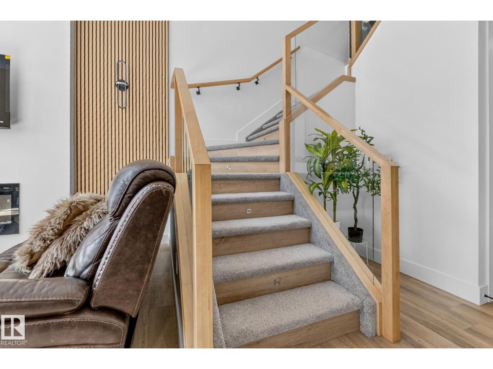 4739 168 AV NW - 18