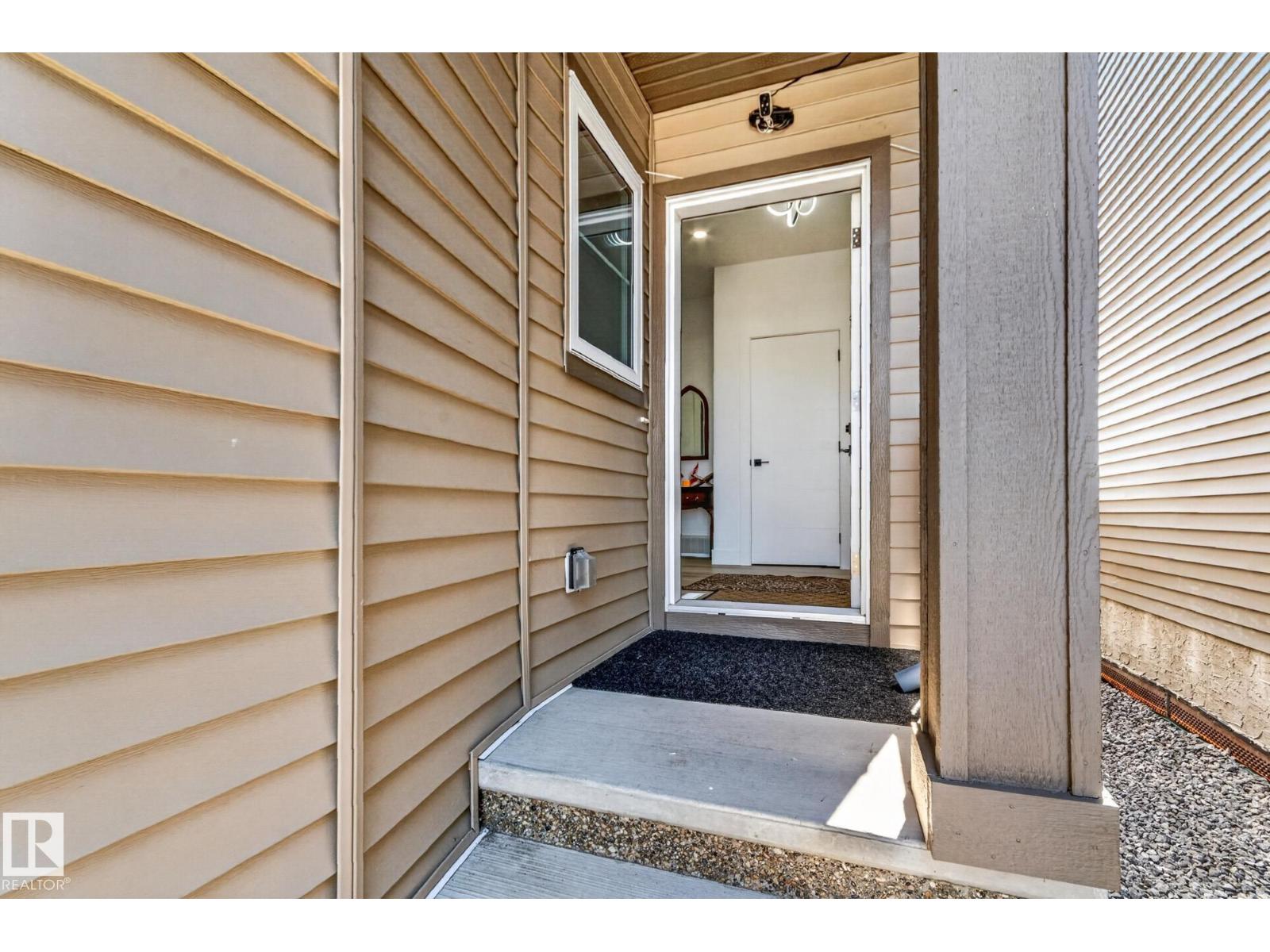4739 168 AV NW - 4