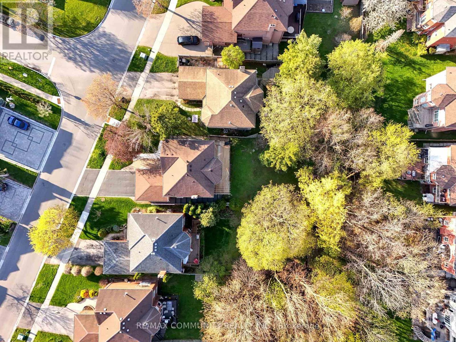 2387 DENVALE DRIVE - 3