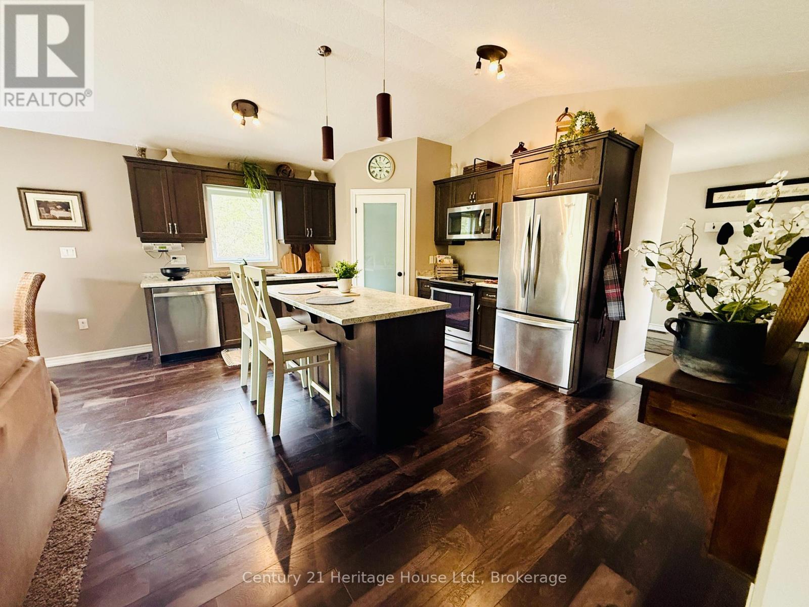201 HUTTON HILL ROAD - 17