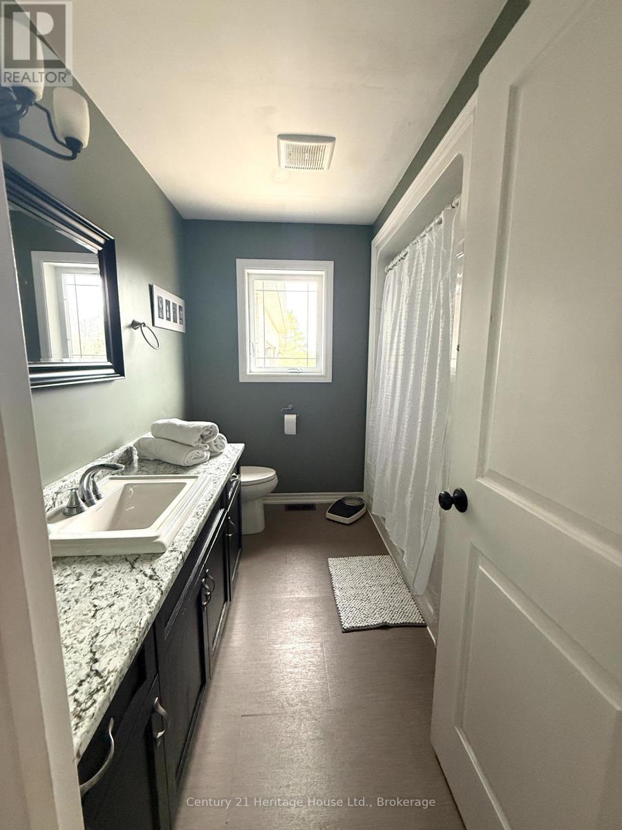 201 HUTTON HILL ROAD - 22