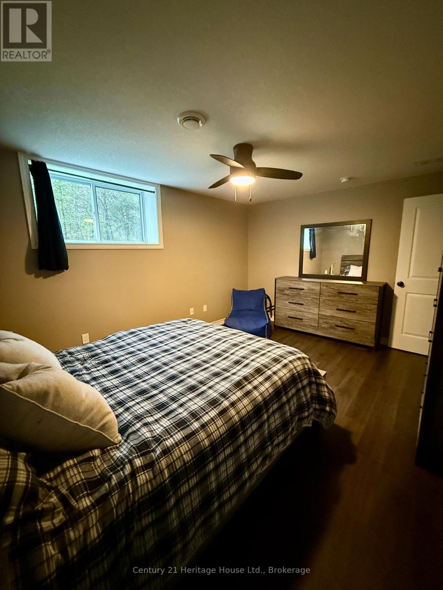201 HUTTON HILL ROAD - 38