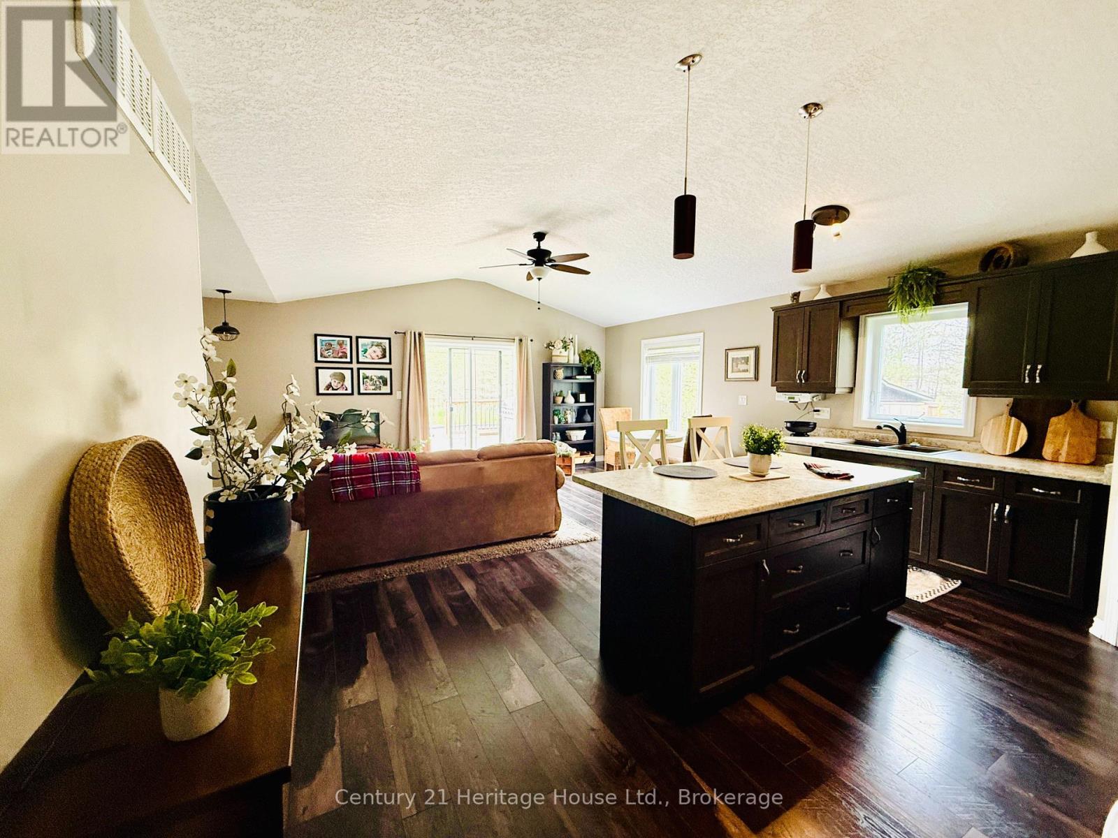 201 HUTTON HILL ROAD - 5