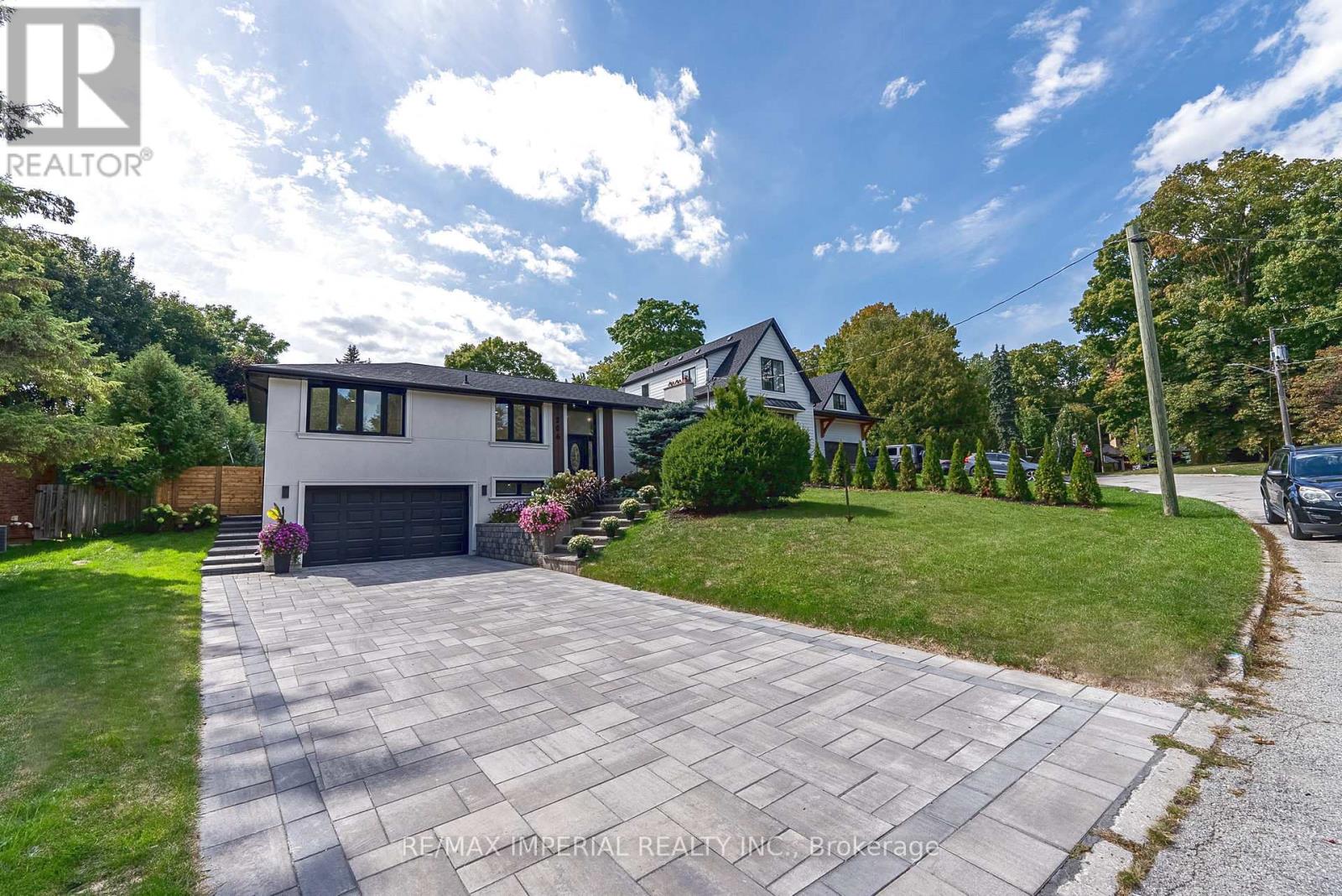206 RICHARD AVENUE - 1