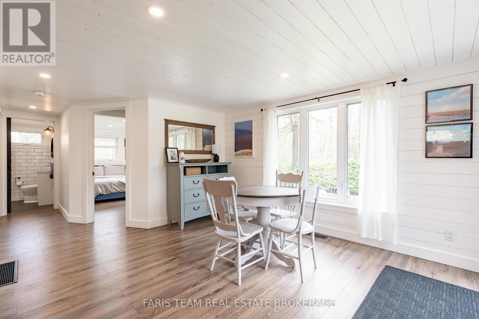 1720 TAY POINT ROAD - 11