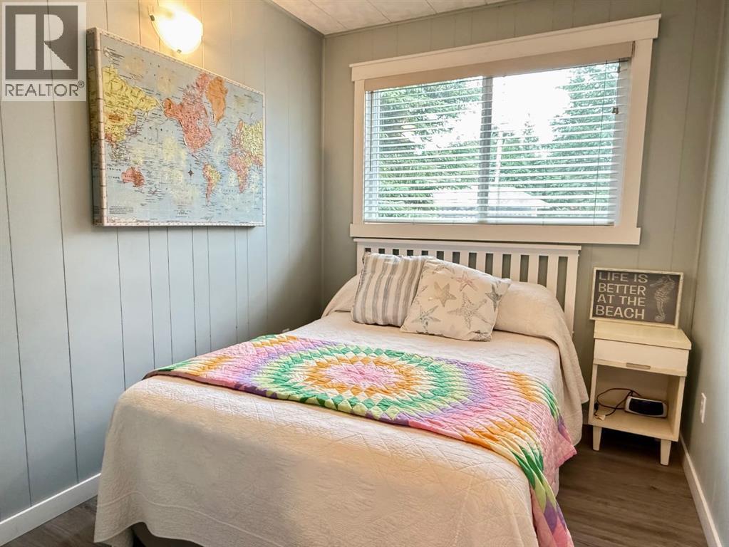 221 White Fish Crescent — photo 14