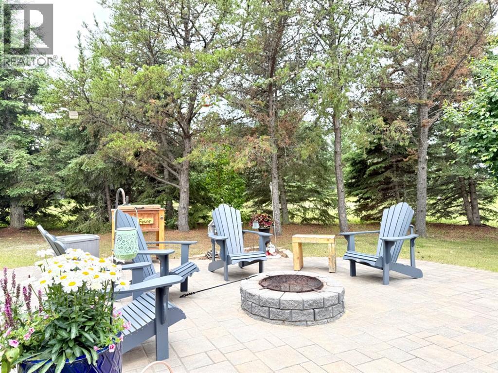 221 White Fish Crescent — photo 29
