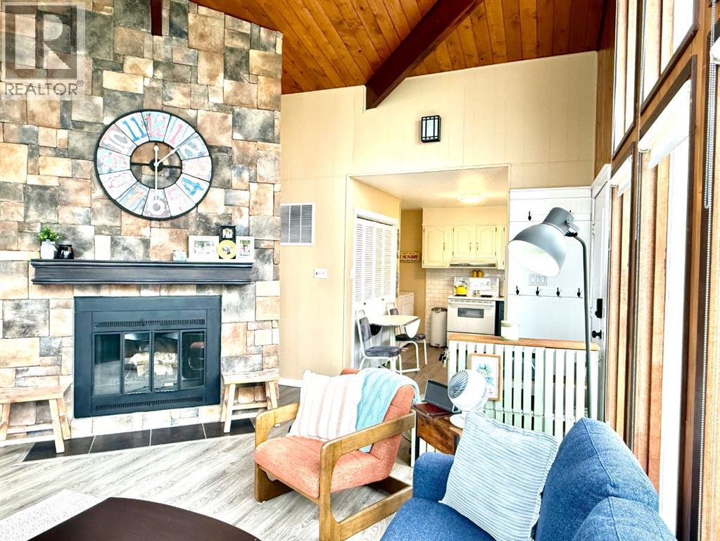 221 White Fish Crescent - photo 5