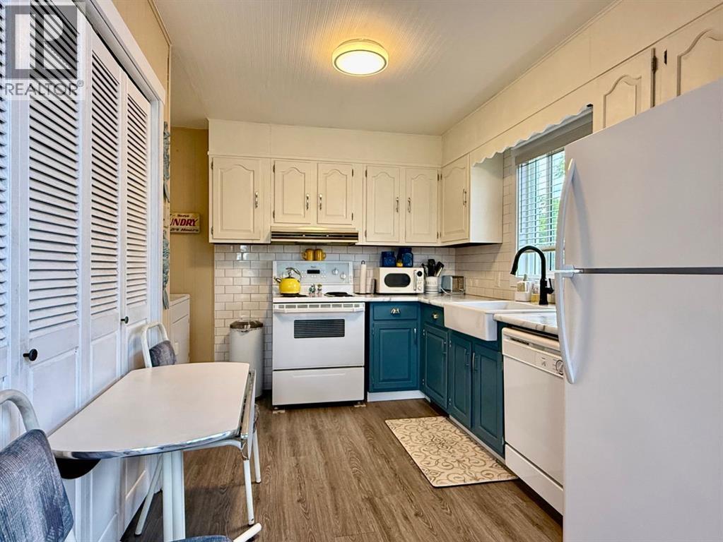 221 White Fish Crescent — photo 9