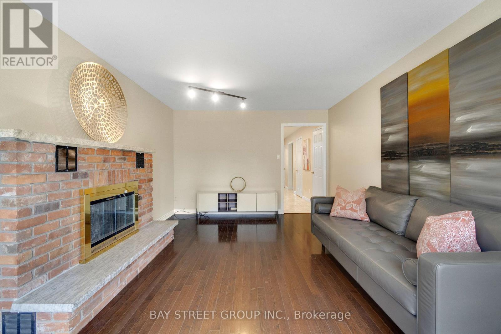 1305 MONKS PASSAGE - 24