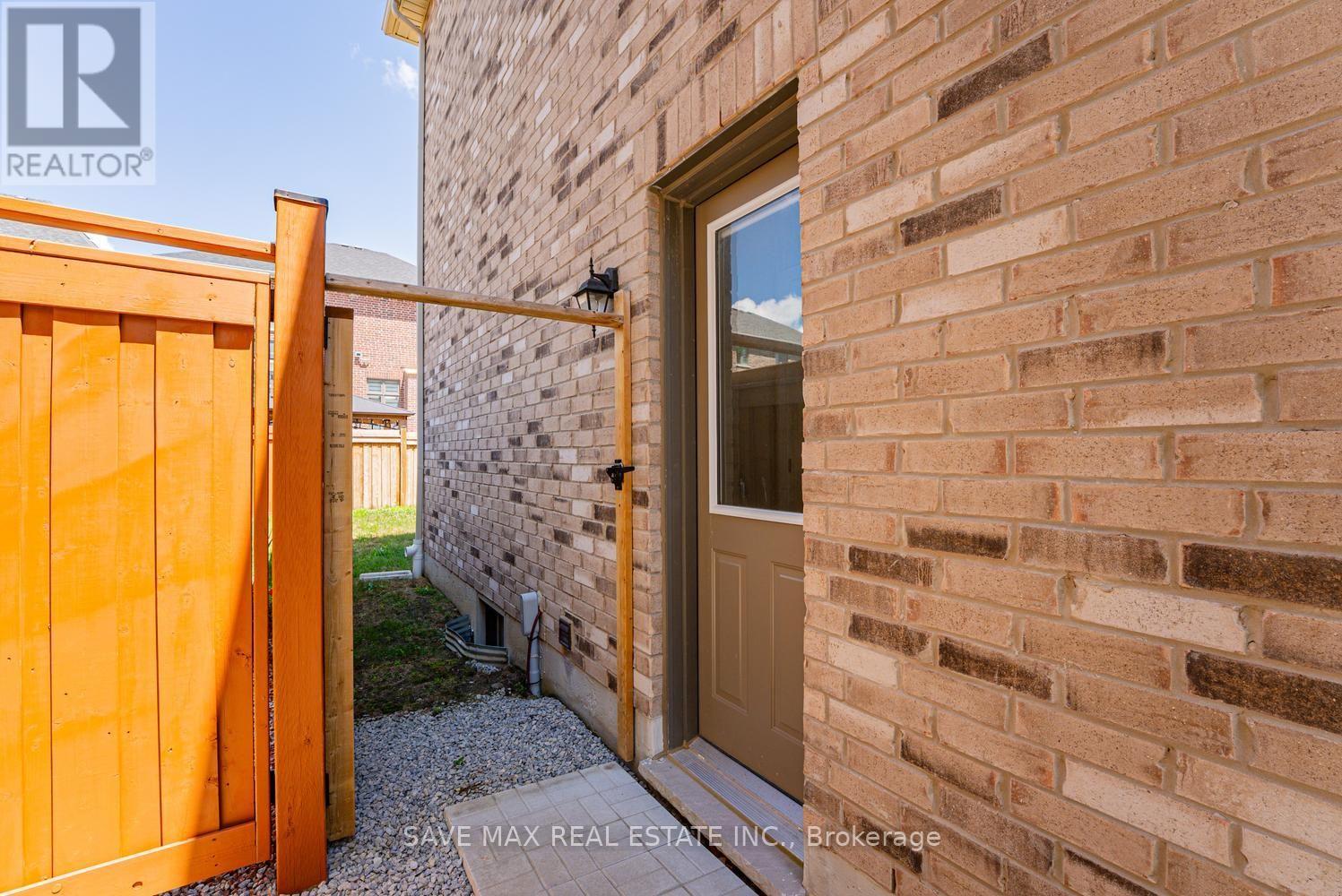 19 DAISY MEADOW CRESCENT - Image 41