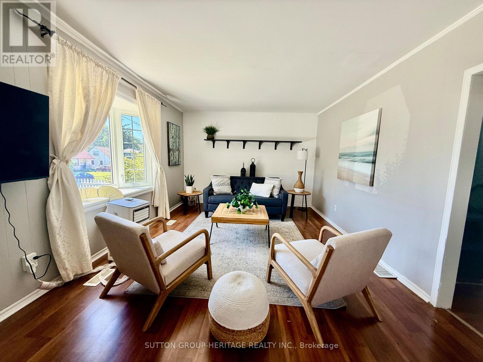 8 FRASER STREET - 2