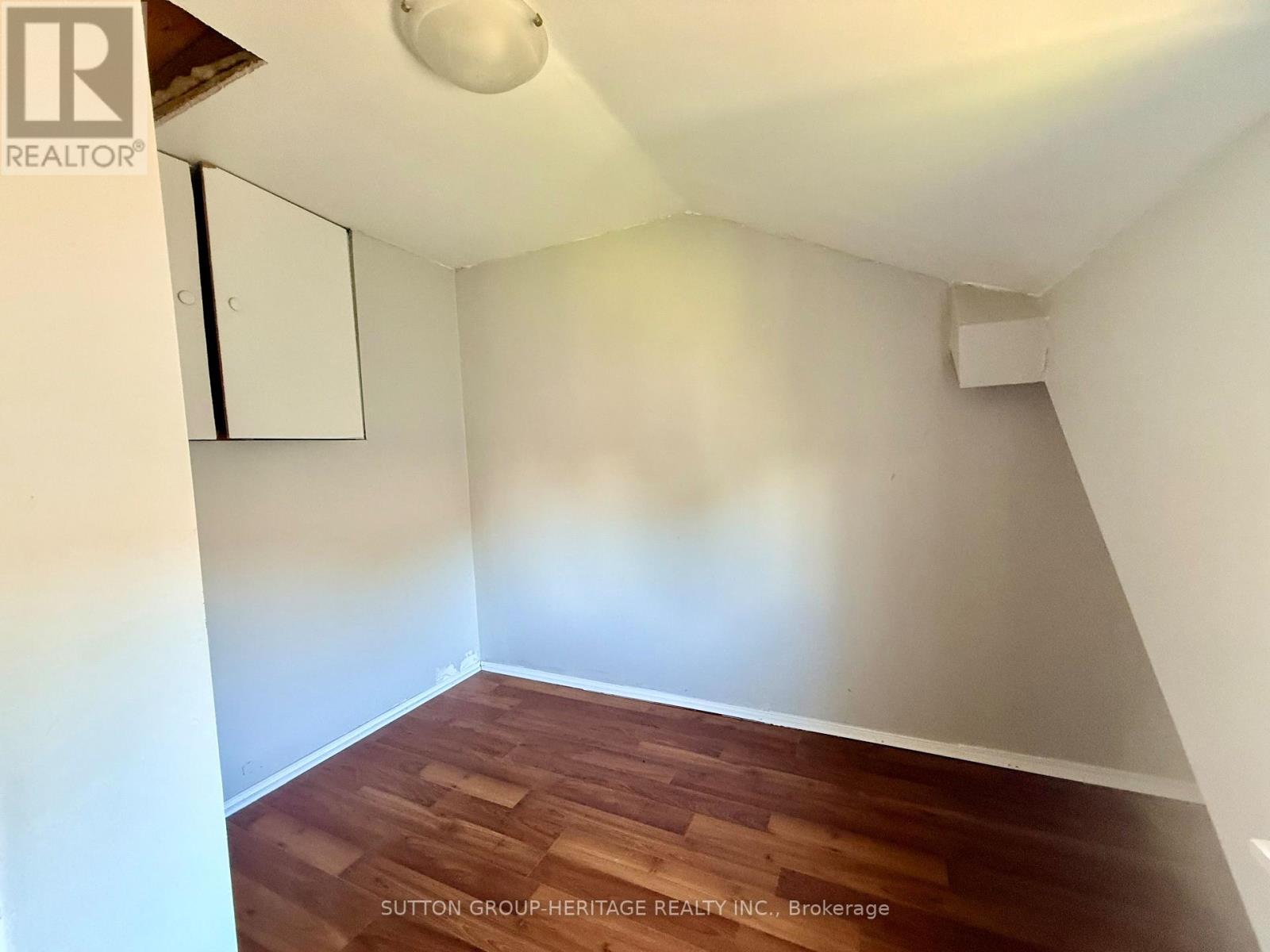 8 FRASER STREET - 11