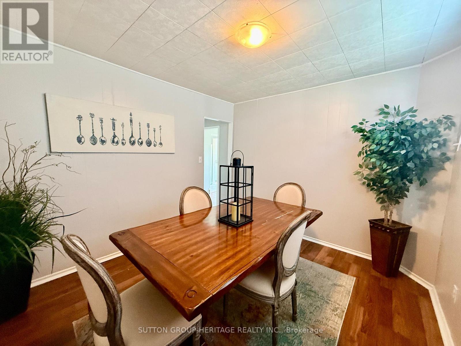 8 FRASER STREET - 7