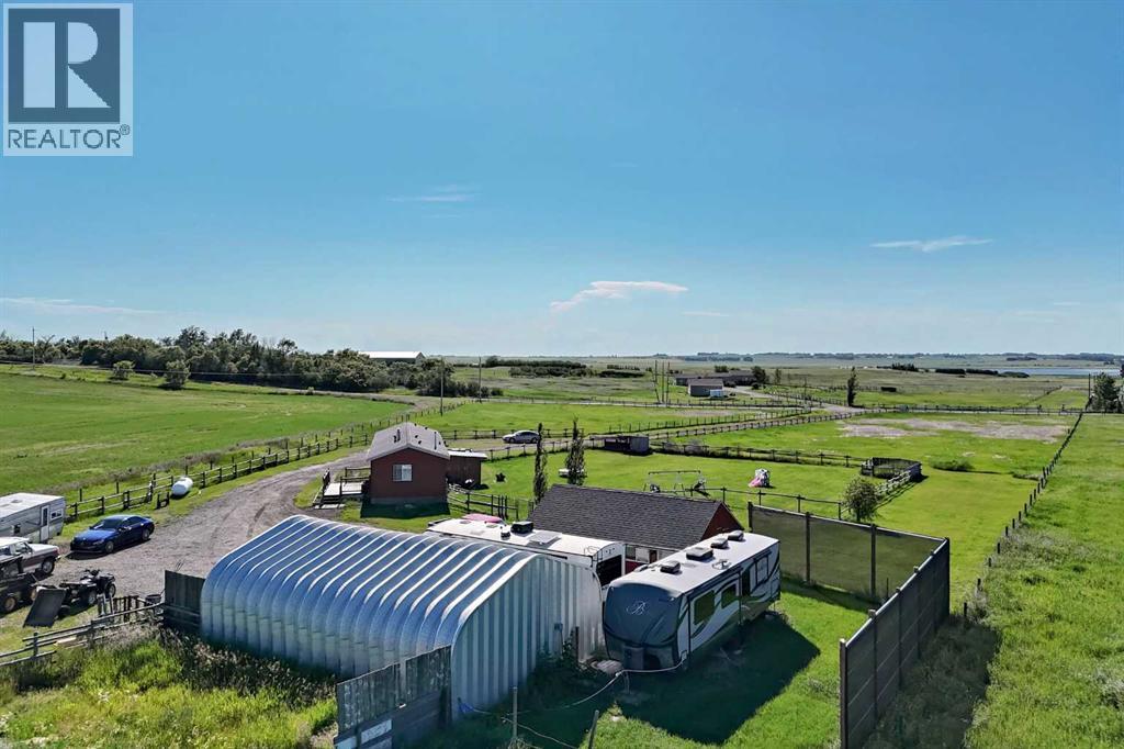 233075 Range Road 245 - photo 2