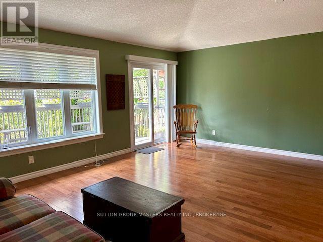 124 FARMSTEAD COURT - 13