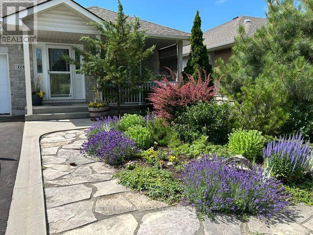 124 FARMSTEAD COURT - 32