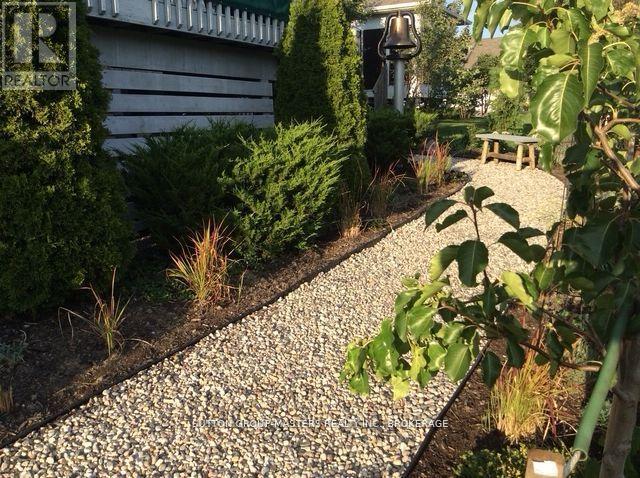 124 FARMSTEAD COURT - 31