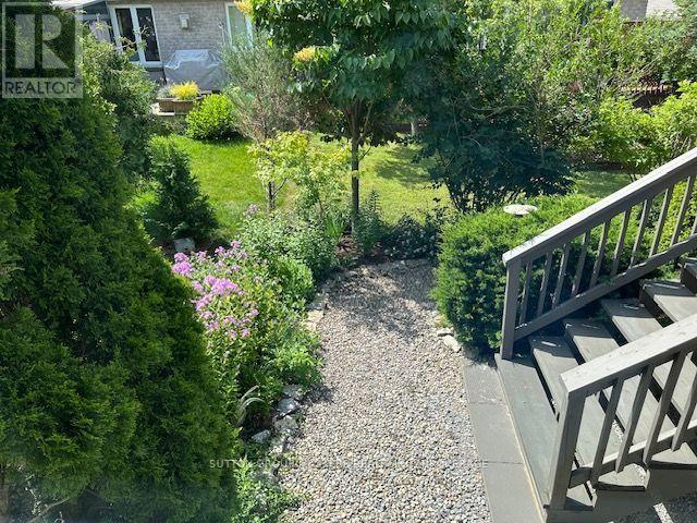 124 FARMSTEAD COURT - 30