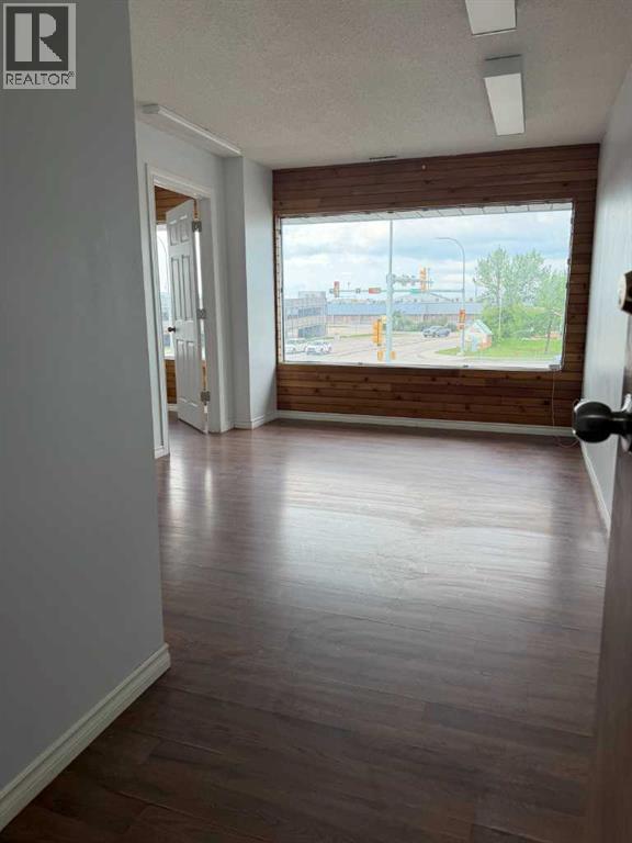 9823 116 Avenue - Photo 5