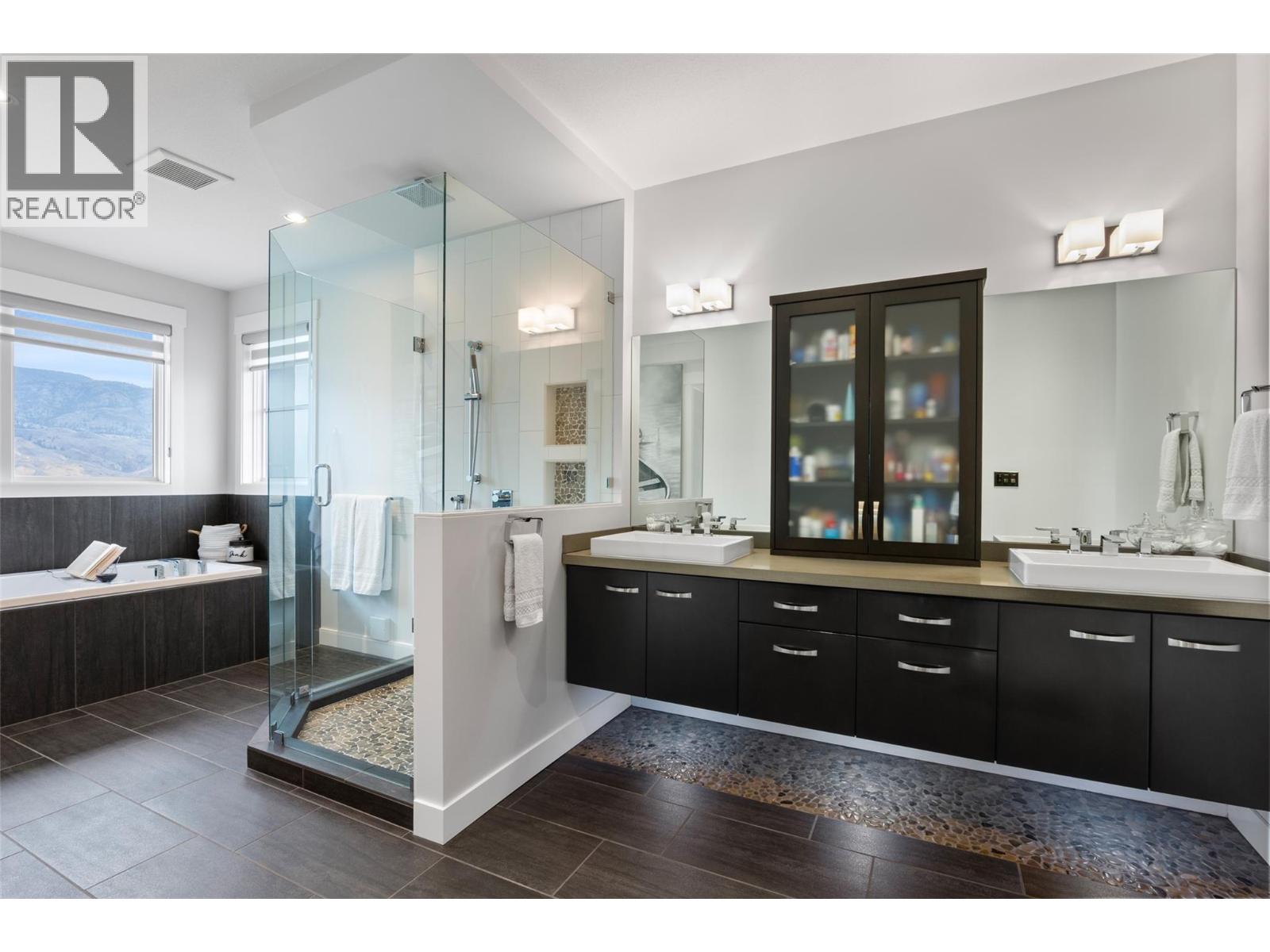 229 Holloway Drive - 24