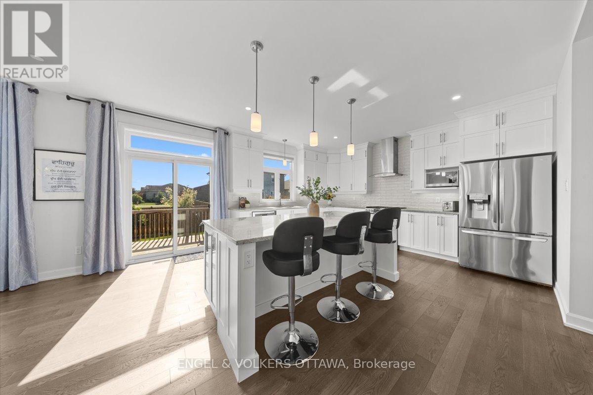 110 PIONEER ROAD - 11