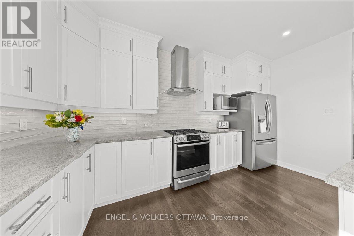 110 PIONEER ROAD - 15