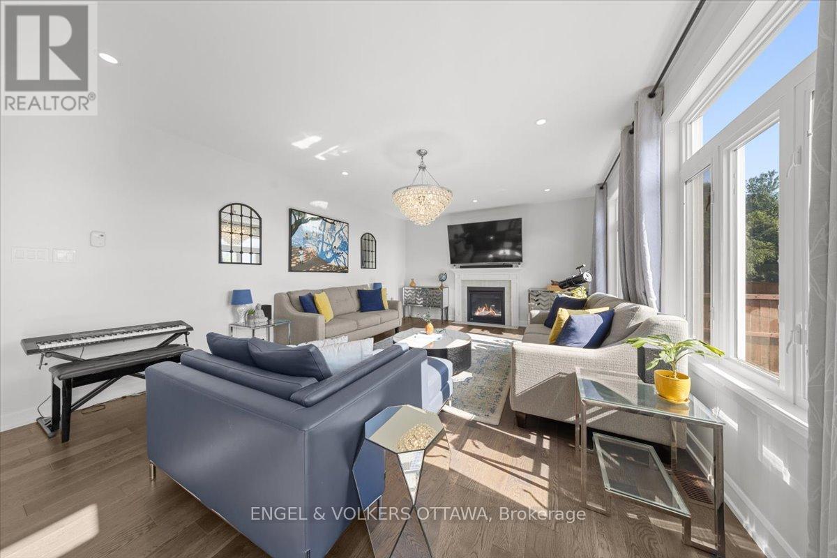 110 PIONEER ROAD - 20