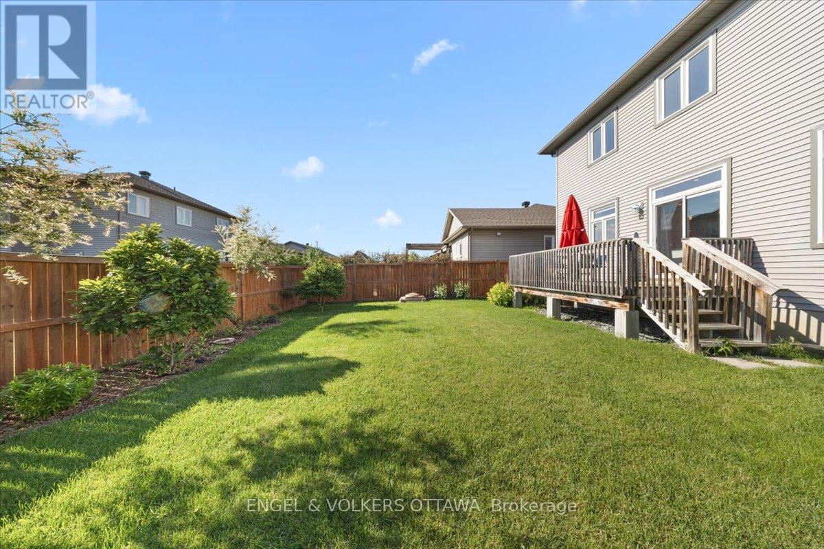 110 PIONEER ROAD - 39