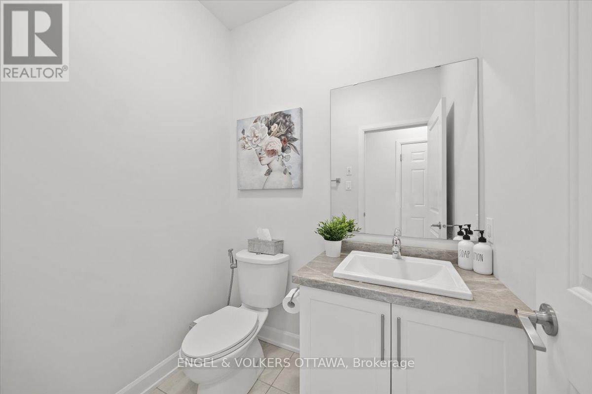 110 PIONEER ROAD - 4