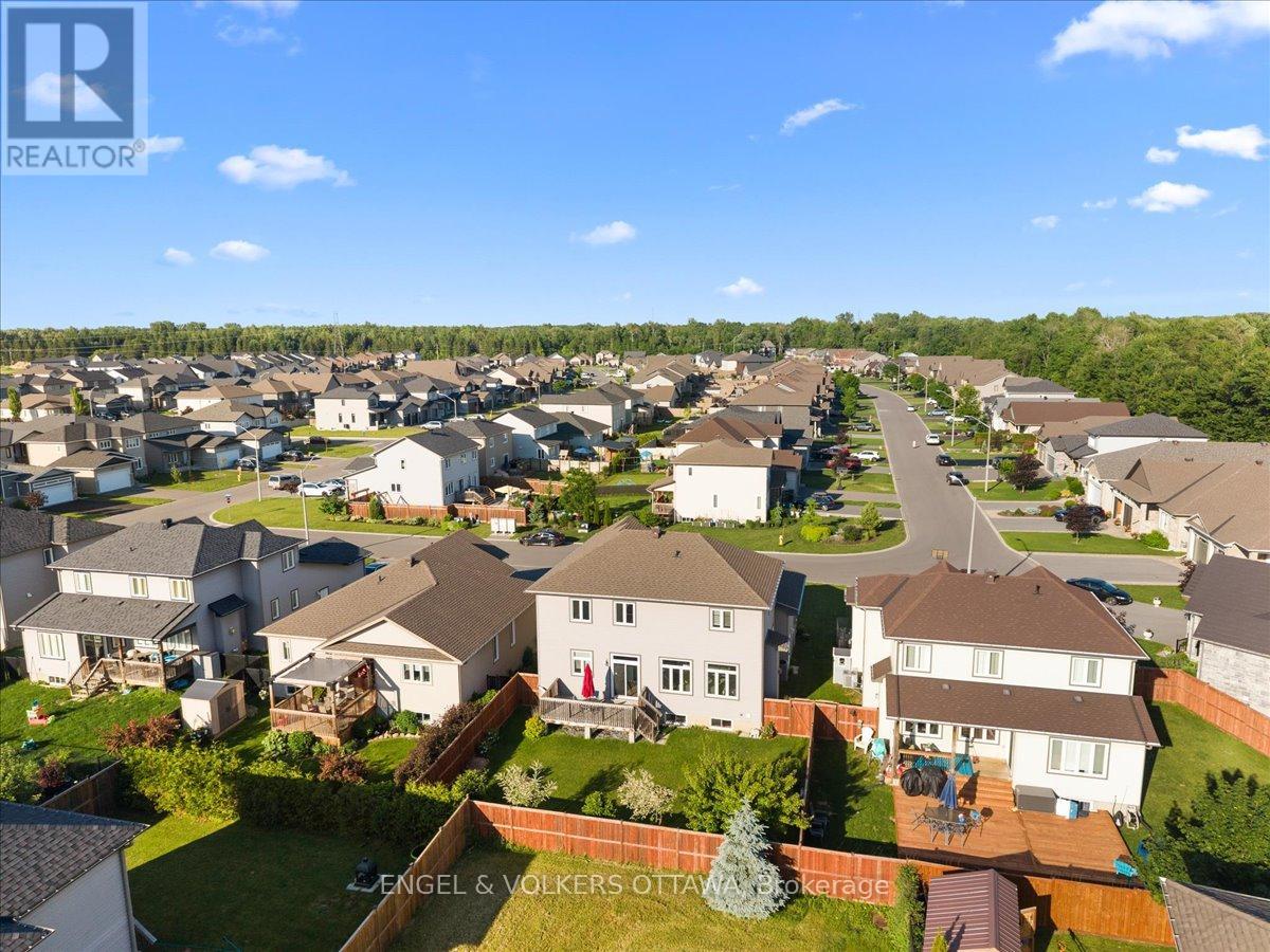 110 PIONEER ROAD - 43