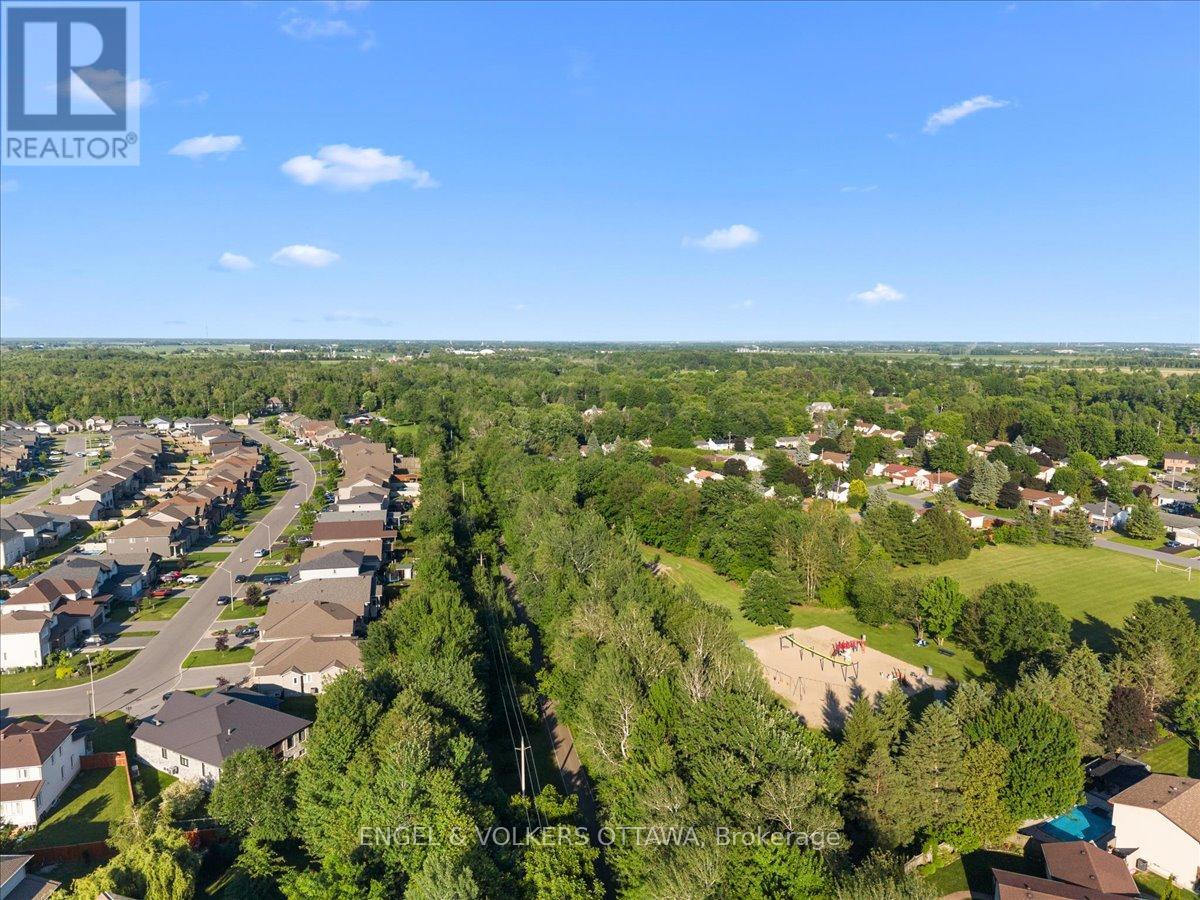 110 PIONEER ROAD - 45