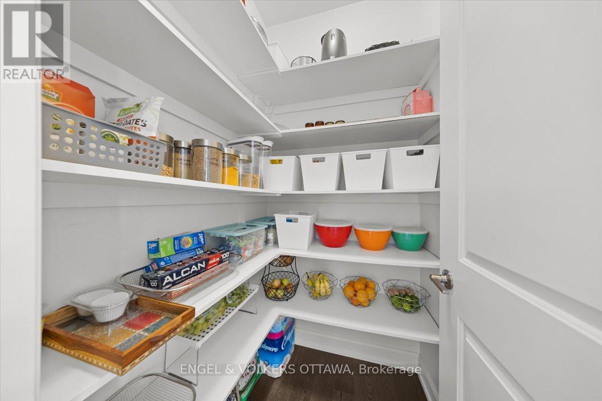 110 PIONEER ROAD - 9
