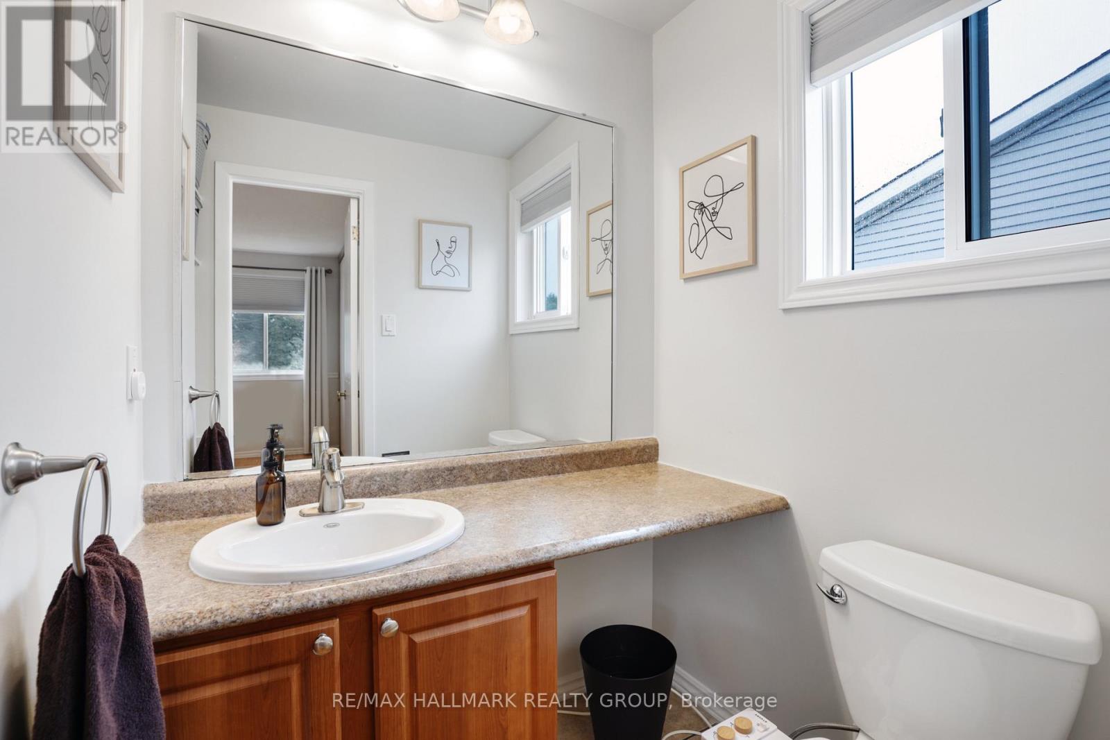 3 Bed, 3 Bath House for Sale in Ottawa – 6126 RIVERMILL CRESCENT, Ottawa – MLS# X13553032 - Image 18