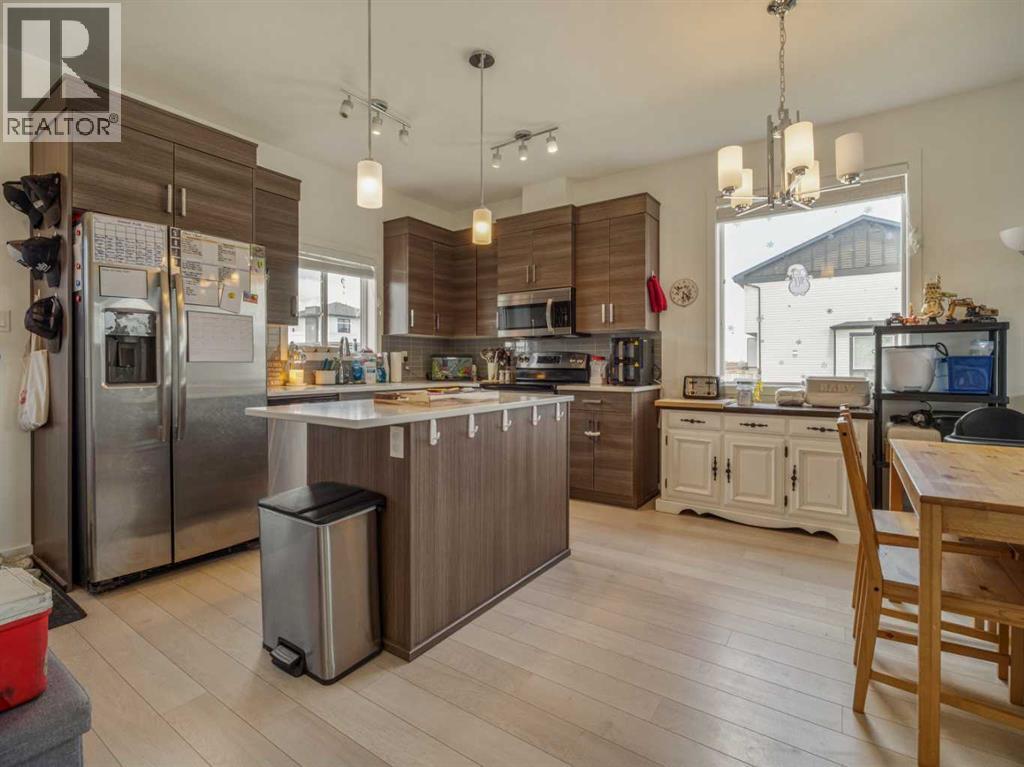 354 Mildred Dobbs Boulevard N - 10