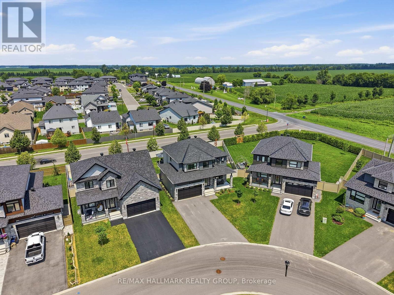 1212 AVIGNON STREET, Ottawa. Luxury613. By Peter Sagos - Image 3