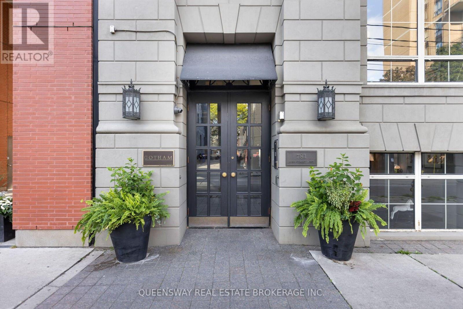 #602 781 KING STREET W - 18