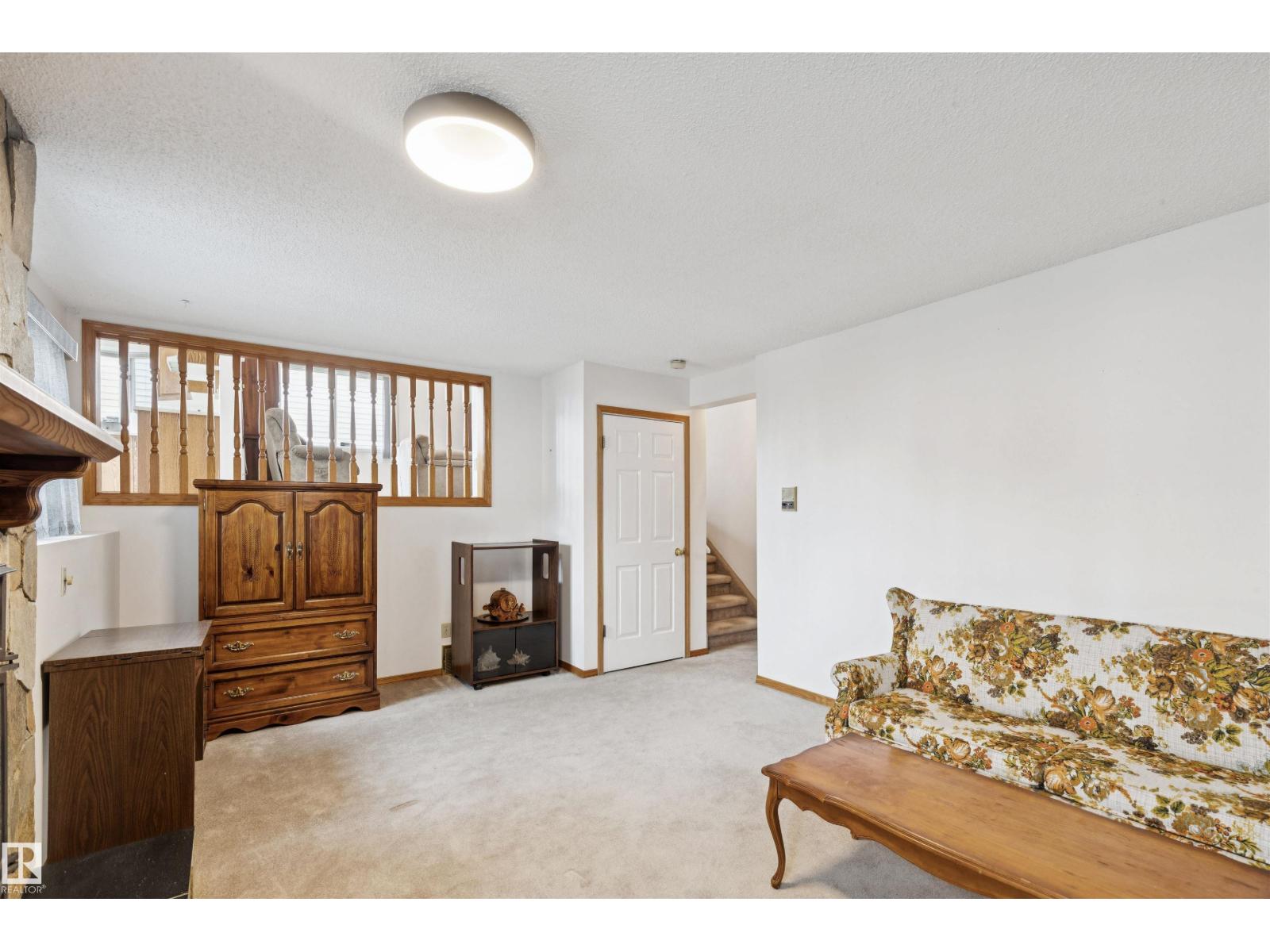 9315 168 AV NW - 23