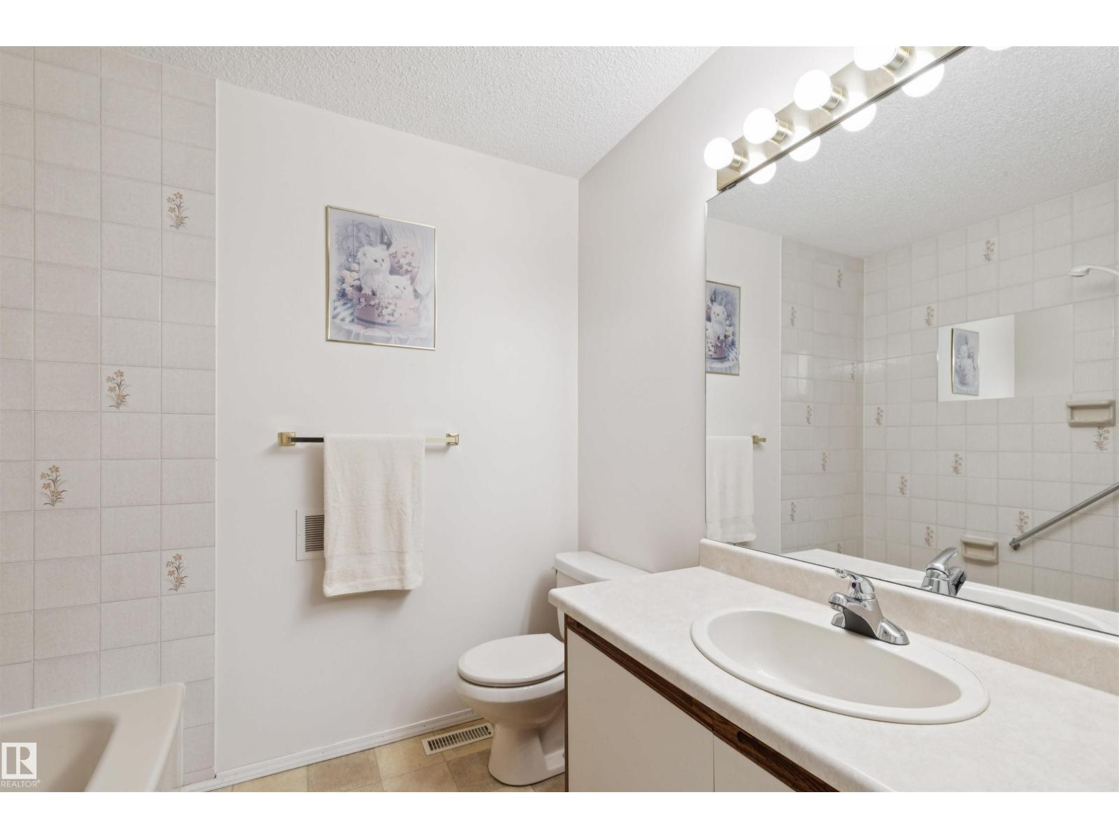 9315 168 AV NW - 24