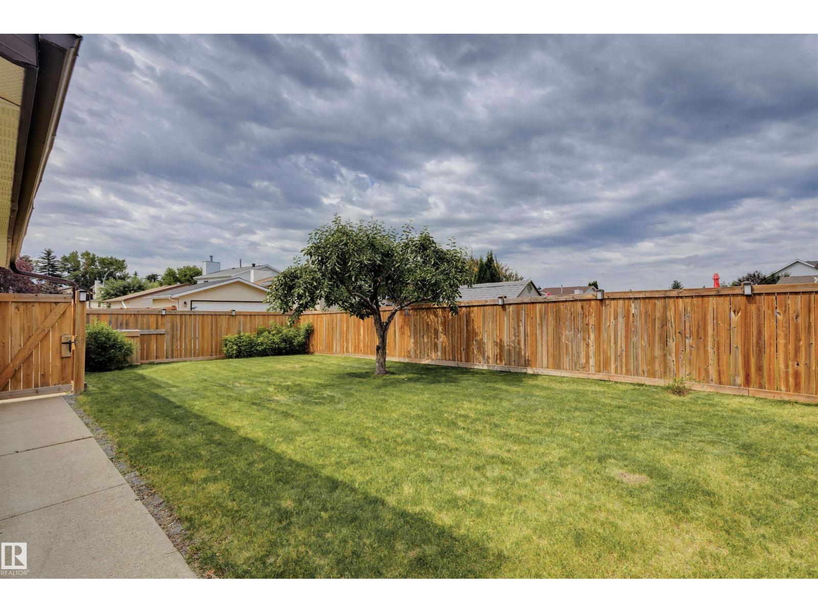 9315 168 AV NW - 26