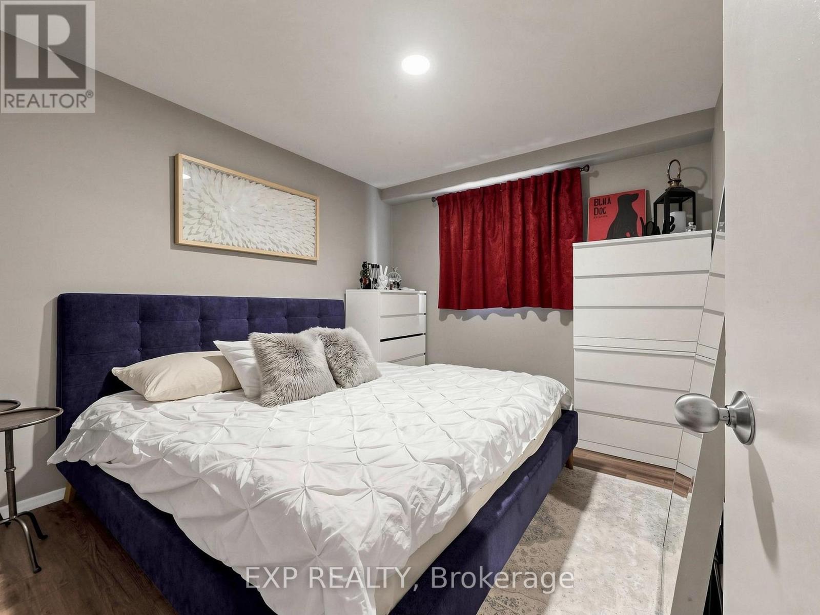 89 DONALD STREET - 36