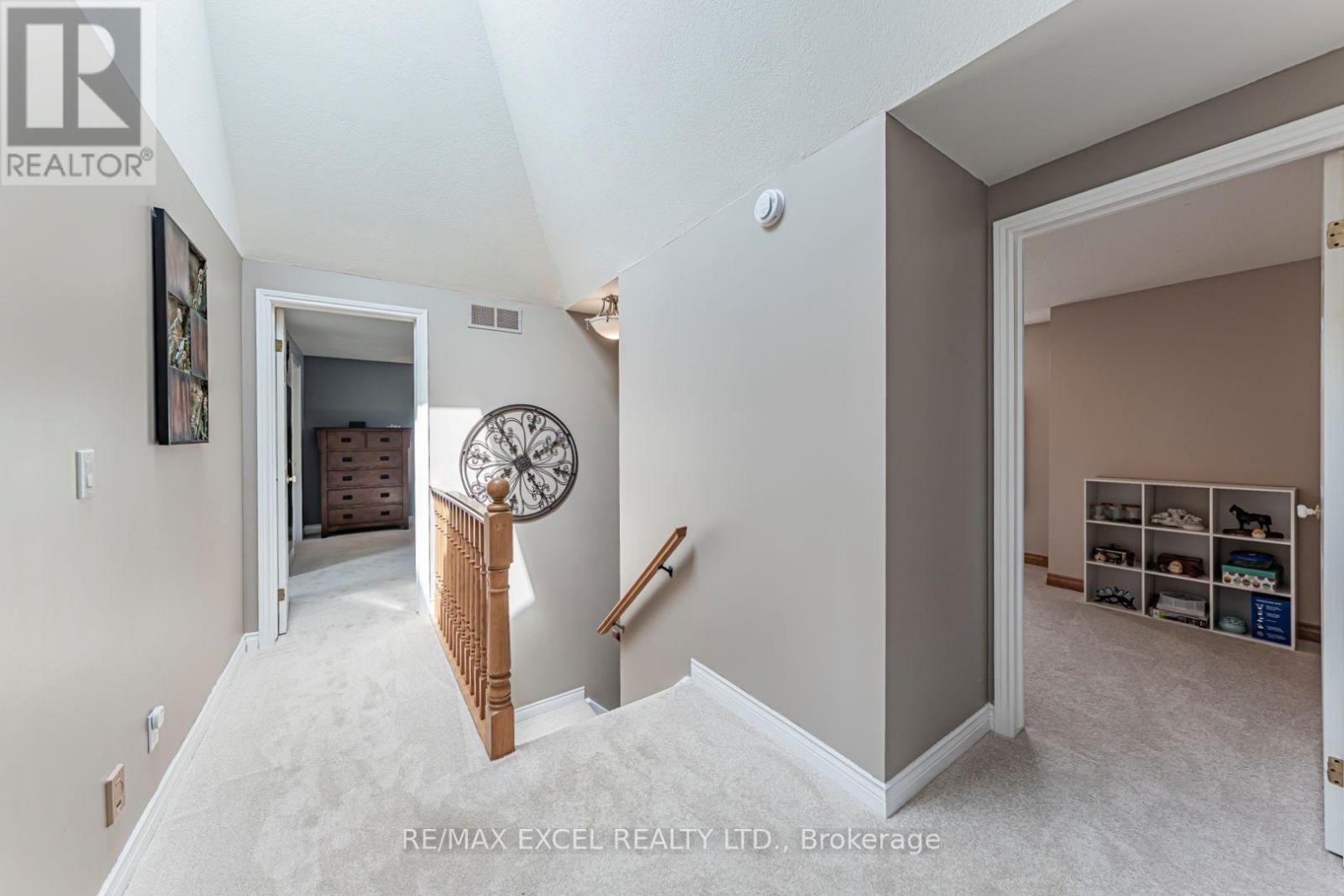 1032 SUNSET DRIVE - 19