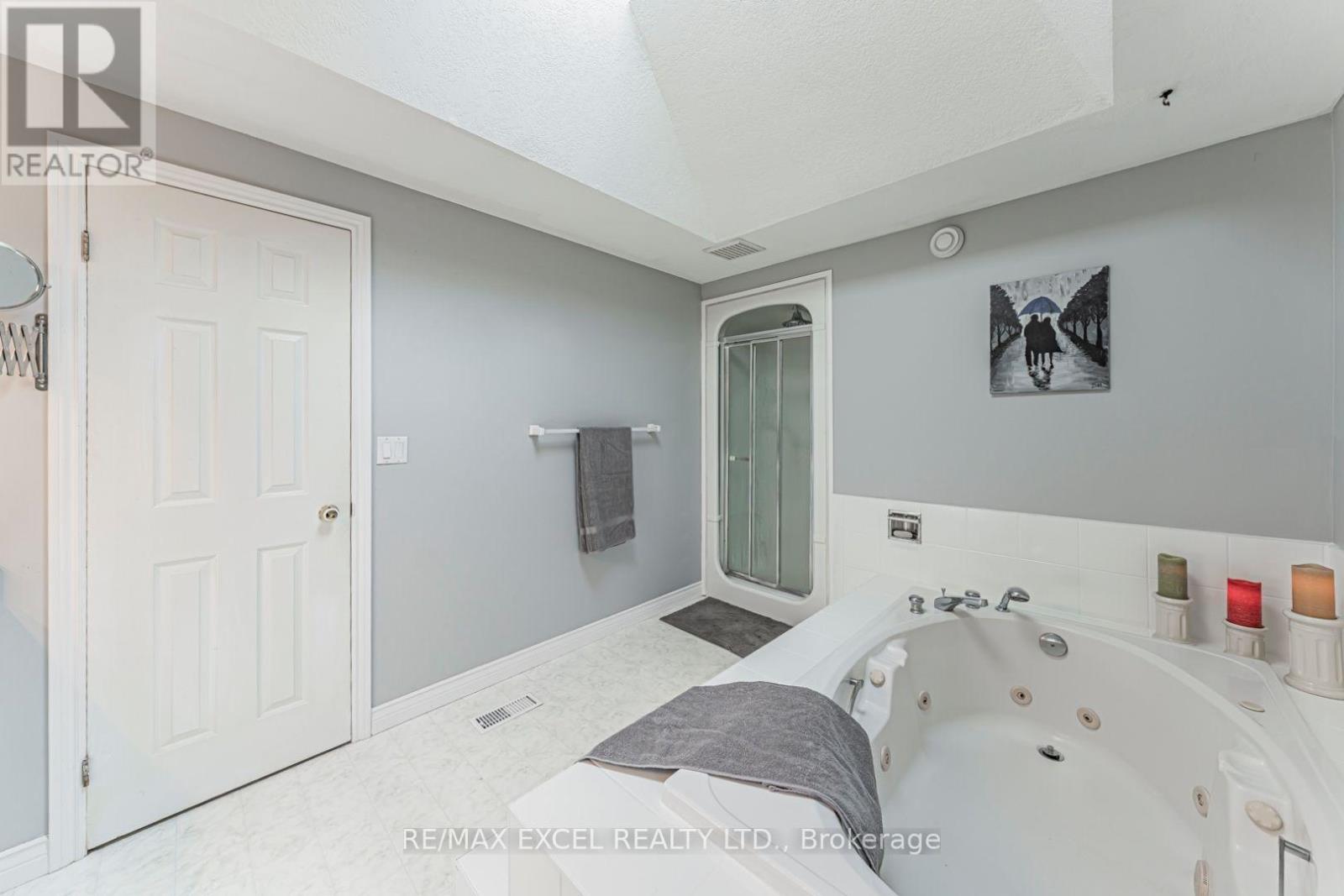 1032 SUNSET DRIVE - 23
