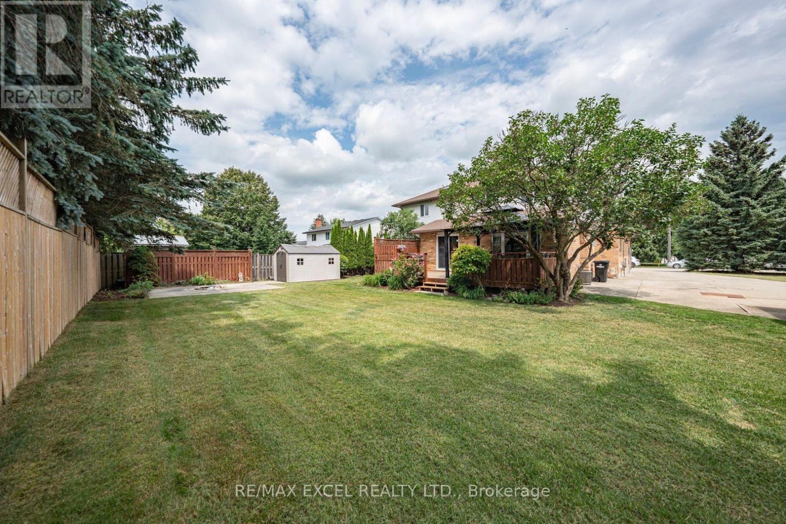 1032 SUNSET DRIVE - 46