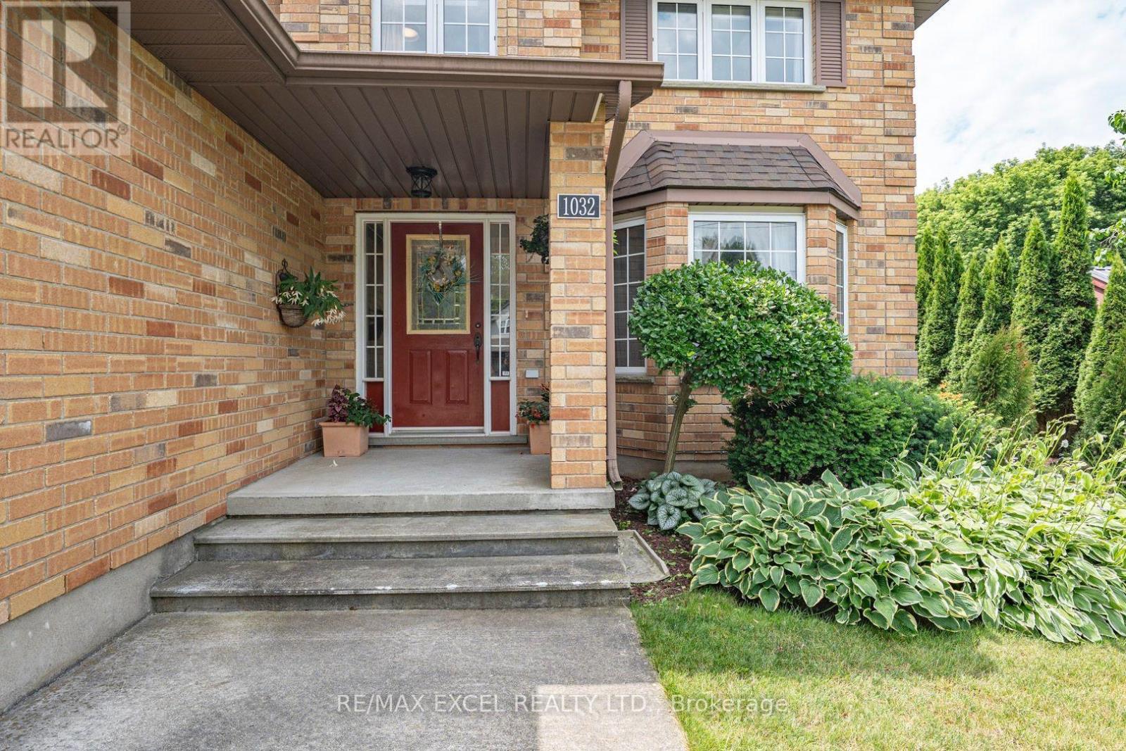 1032 SUNSET DRIVE - 6