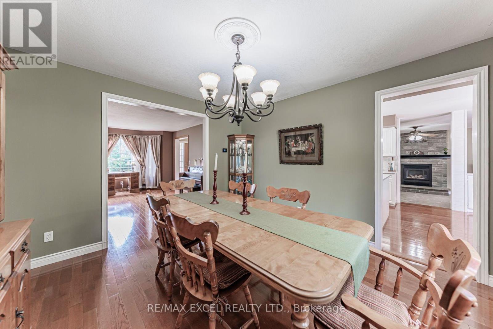 1032 SUNSET DRIVE - 9